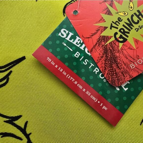Nwt Dr. SEUSS The Grinch Stole Christmas Table Runner, Green - Picture 4 of 4